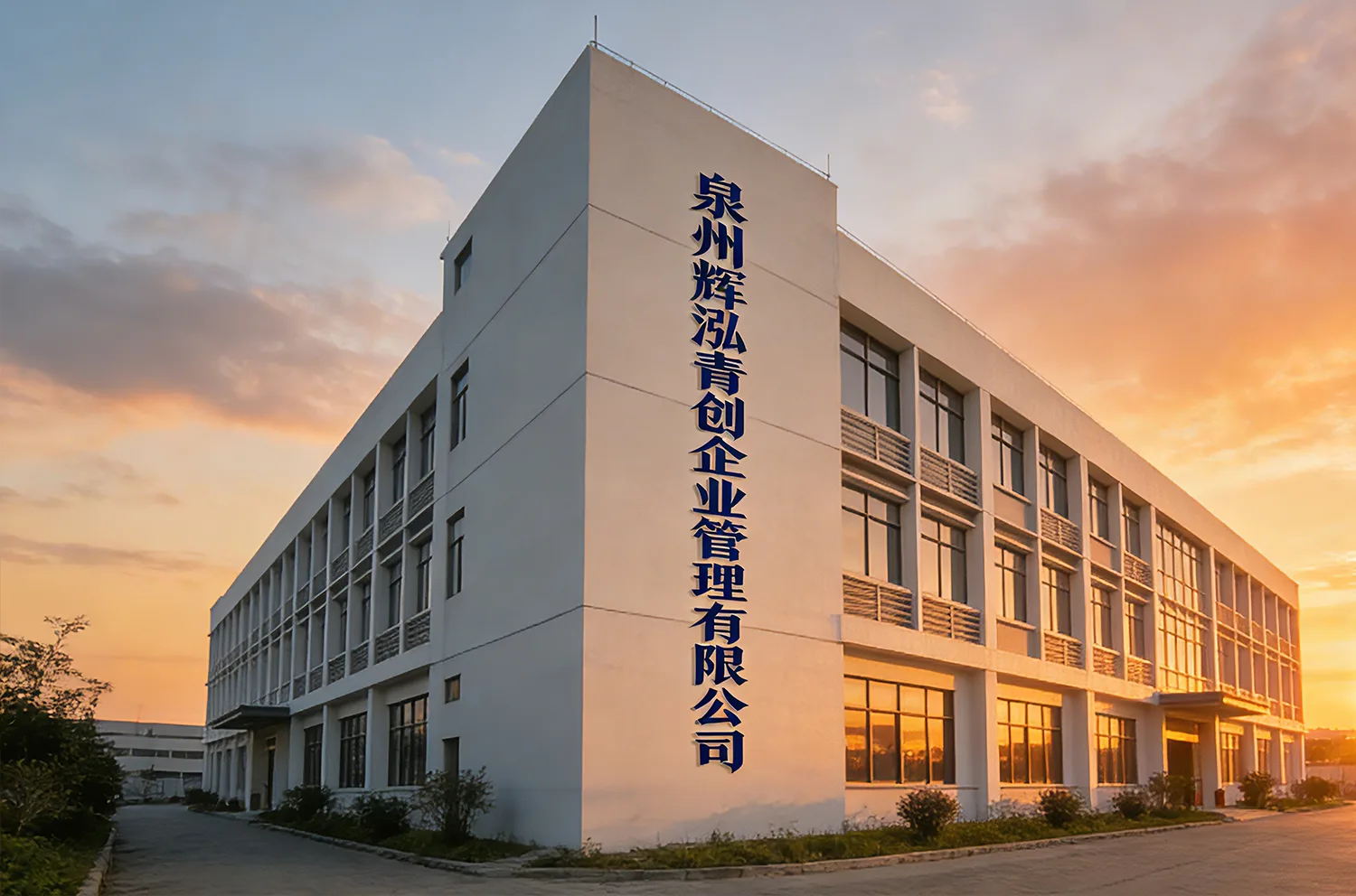 معلومات عنا